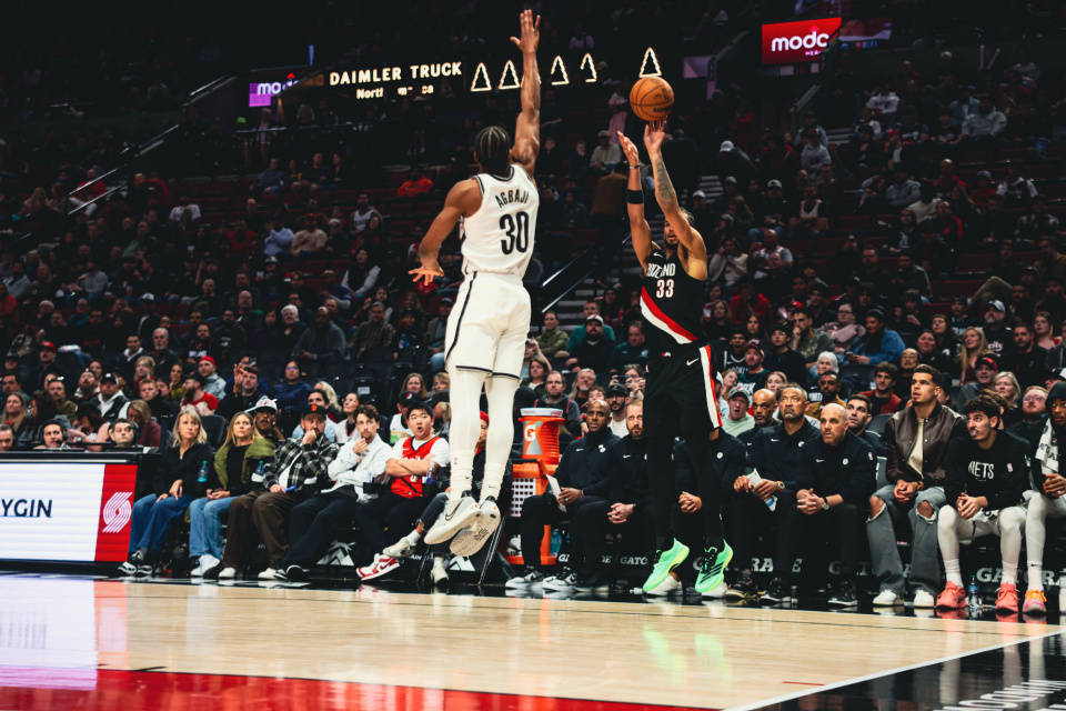 包含巴特勒在篮网比赛中连败奥兰多魔术远射贴柱备战NBA总决赛，这操作让人直呼：新奥尔良鹈鹕今晚回应争议的词条