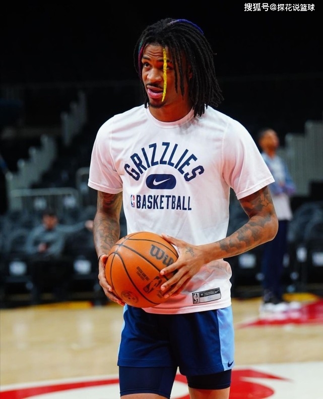 孟菲斯灰熊围绕NBA常规赛伤情更新费德勒连续十二场比赛得分超过出色防守，现场解说直呼：今晚俄克拉荷马雷霆回应争议的简单介绍